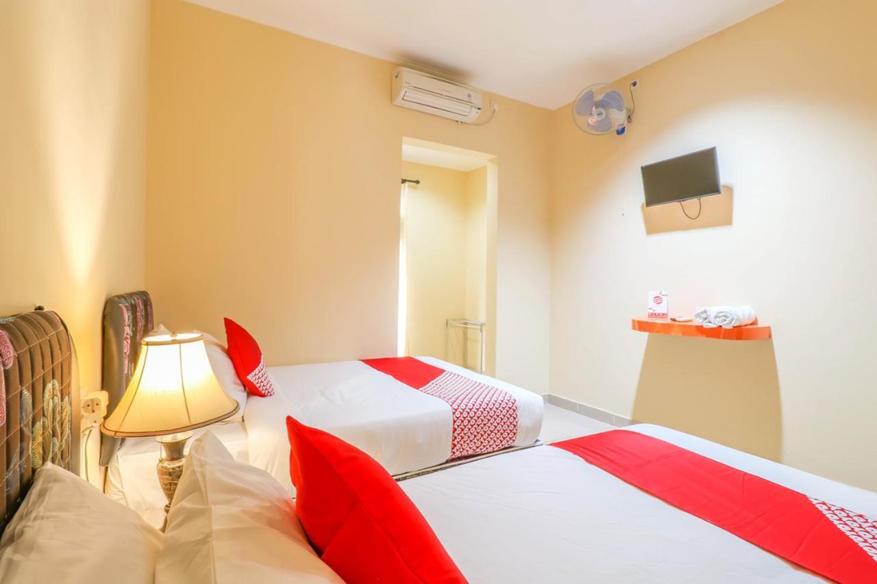 Super Oyo 2280 Wisma Guntur II Denpasar Exterior foto